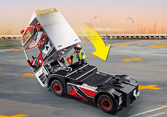 playmobil cargo truck 1